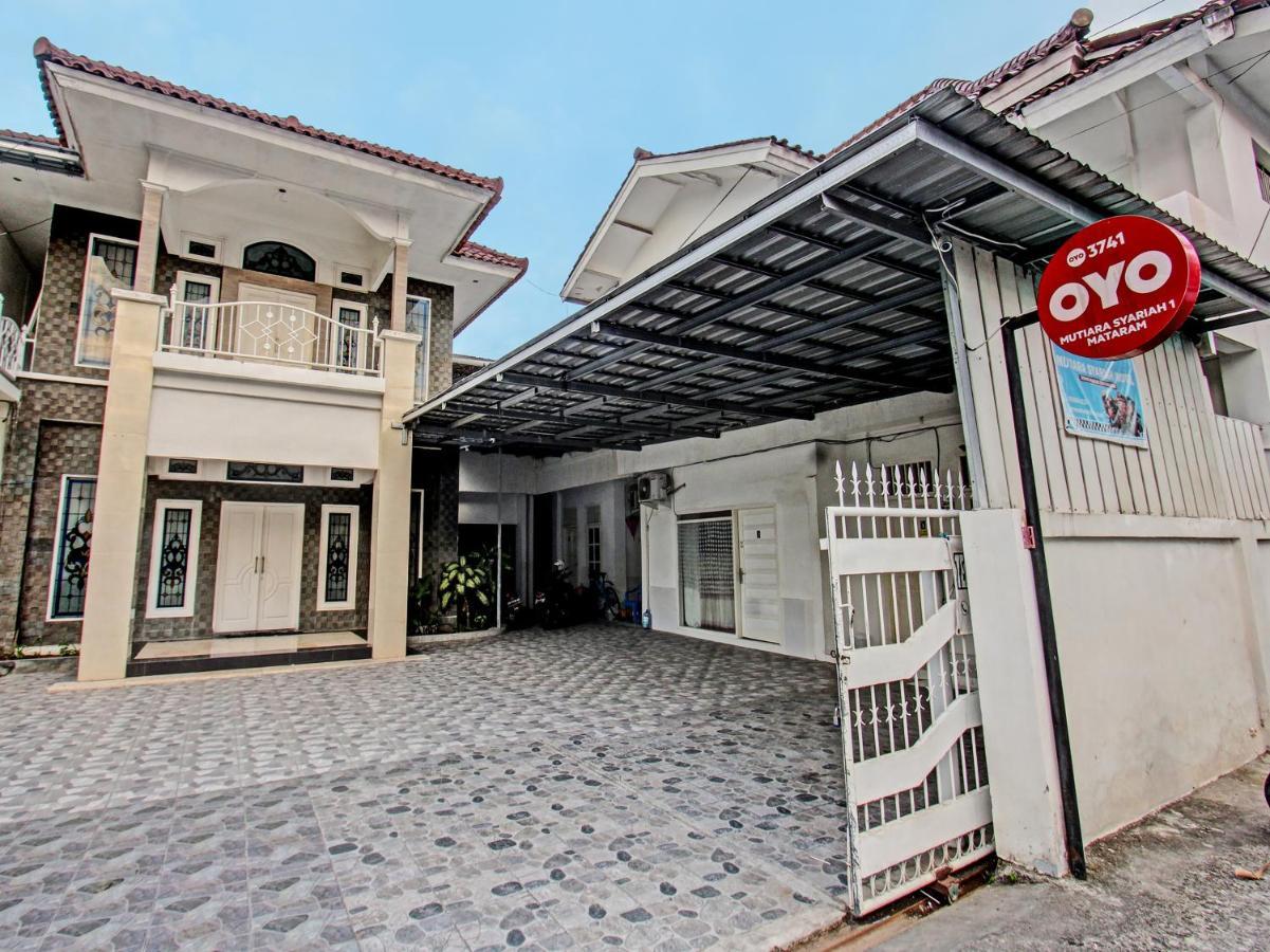 Oyo 3741 Mutiara Syariah 1 Hotell Mataram Exteriör bild