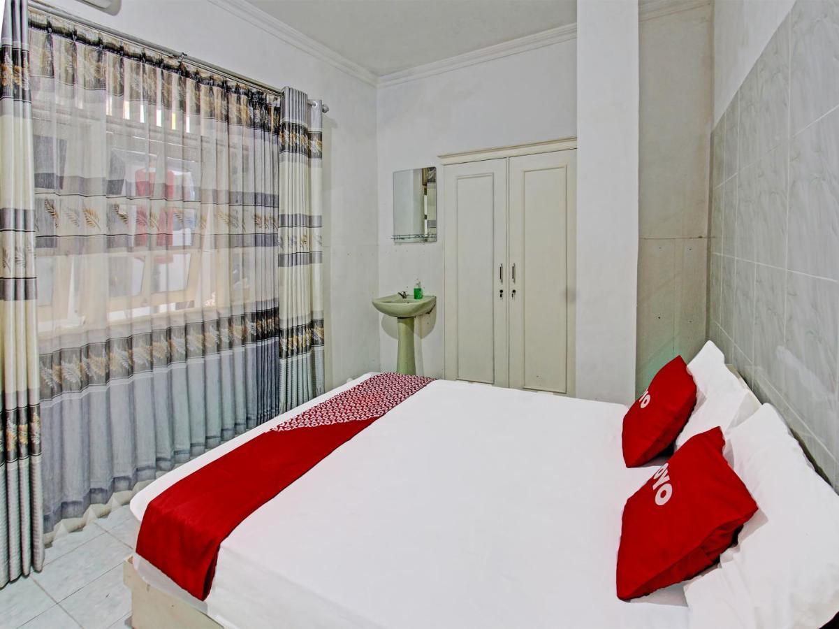 Oyo 3741 Mutiara Syariah 1 Hotell Mataram Exteriör bild