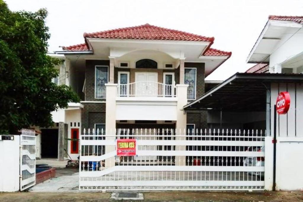 Oyo 3741 Mutiara Syariah 1 Hotell Mataram Exteriör bild